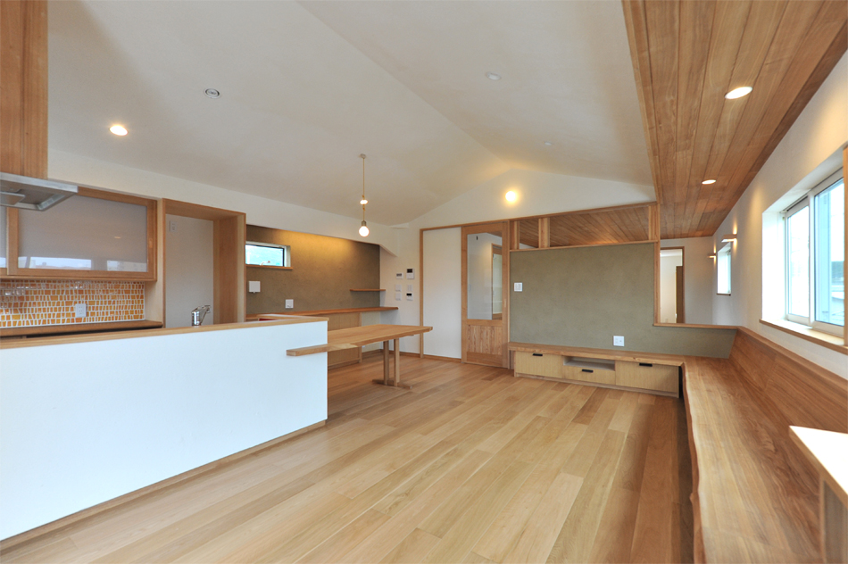 いわき家ナビ　小森工務店　まちなか3階建2世帯住宅