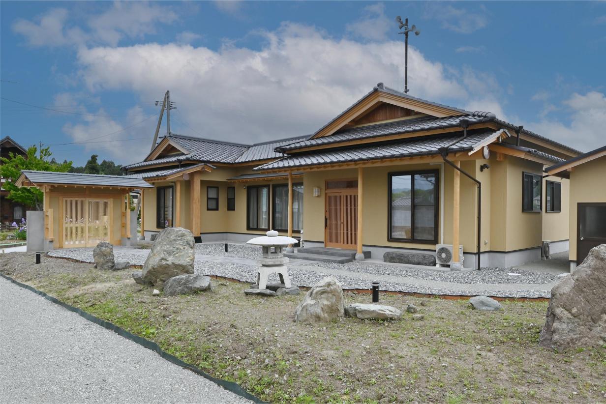 木のぬくもりに包まれる数寄屋の家 < いわき家ナビ